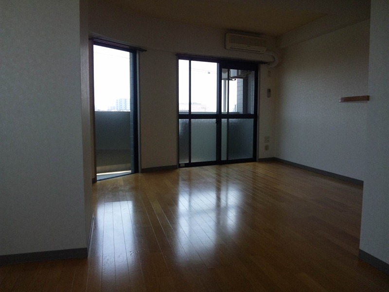 フィールド・サン リビング