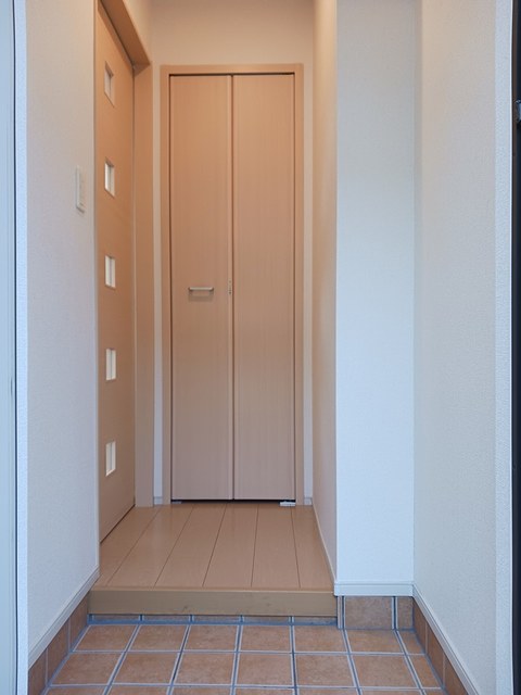 エクセレントｙｏｋｏｕｃｈｉⅠ 玄関