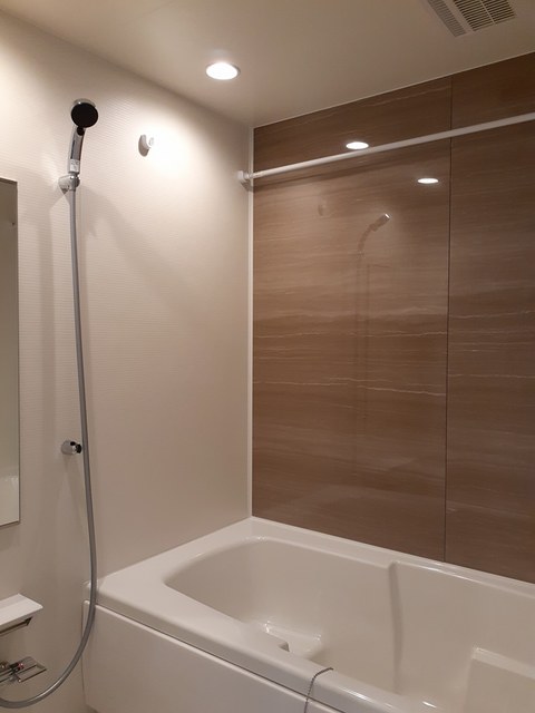 フィフスエレメント 風呂画像