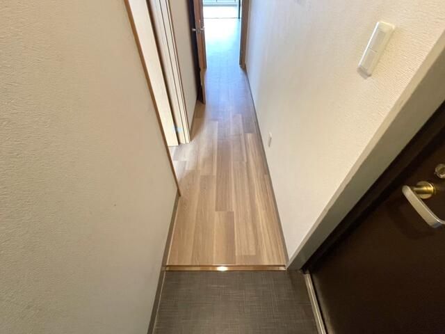 コンフォートステージ本町 玄関