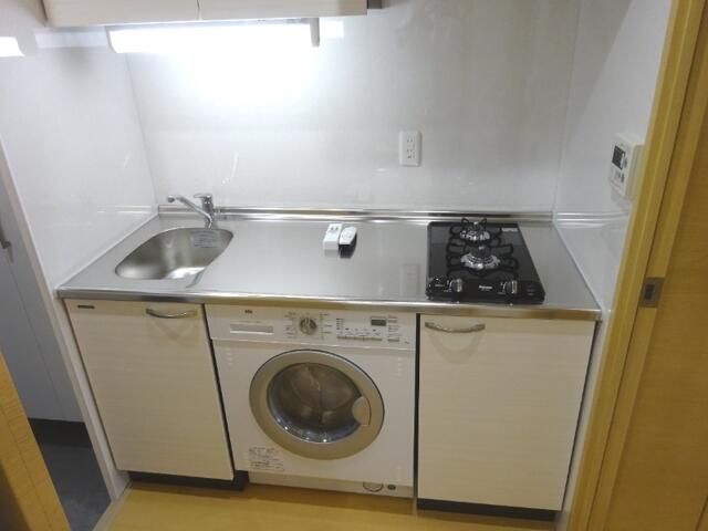 ケイ・ティ・ファースト（ＫＴファースト） キッチン