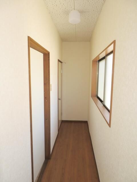 関根下土棚貸家 玄関