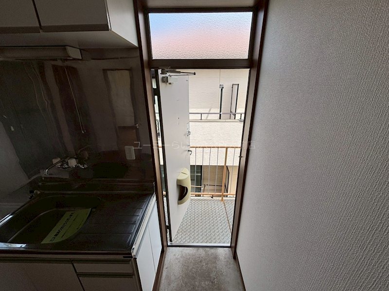 メゾンロマンⅡ 玄関