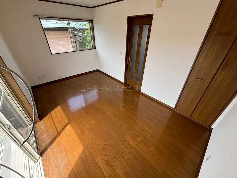 メゾンロマンⅡ ベッドルーム