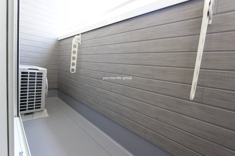 モナ・ローベル ベランダ