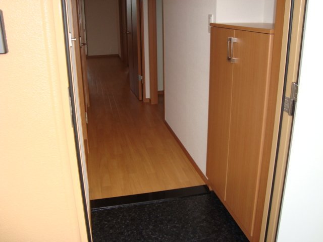 マリアージュ 玄関