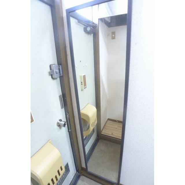 第二サフランハイツ 玄関