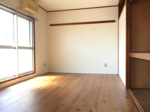 海老名三紫コーポ リビング
