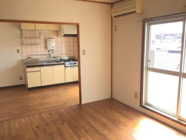 海老名三紫コーポ リビング