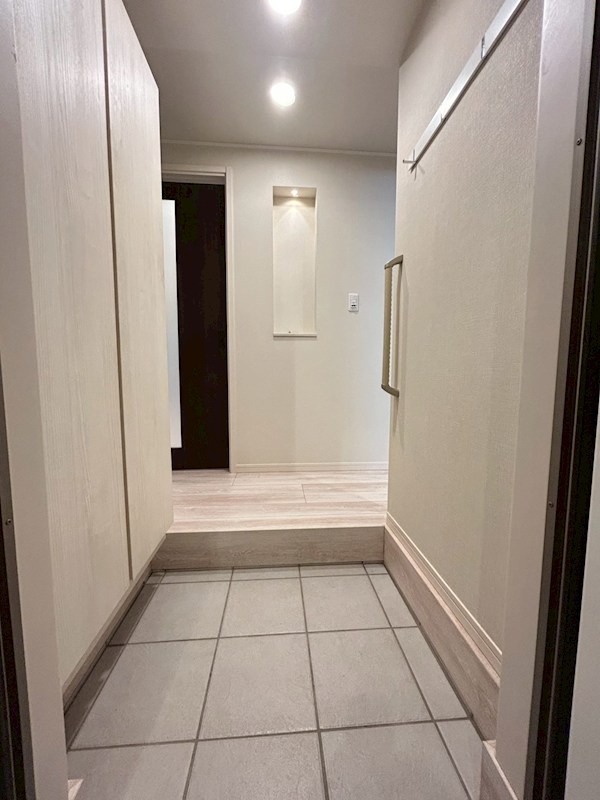 マリンヒルズ由比ガ浜 玄関