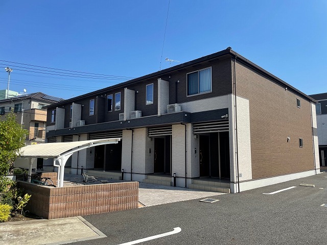 グラン・アークⅡ 203号室 外観