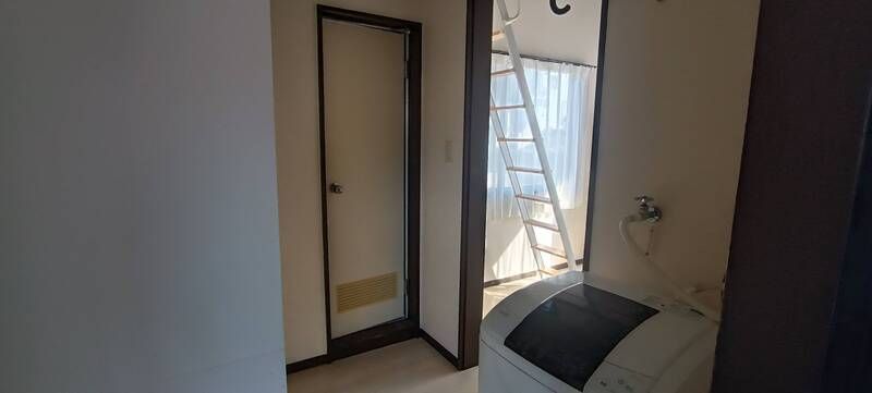 プライム鶴巻 玄関