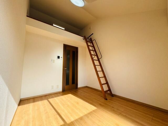 ラヴィー藤沢 ベッドルーム