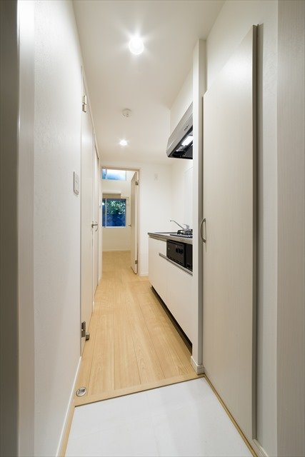 ROUTE ONE 平塚 玄関