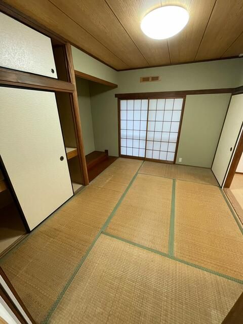 村岡東3丁目貸家 ベッドルーム