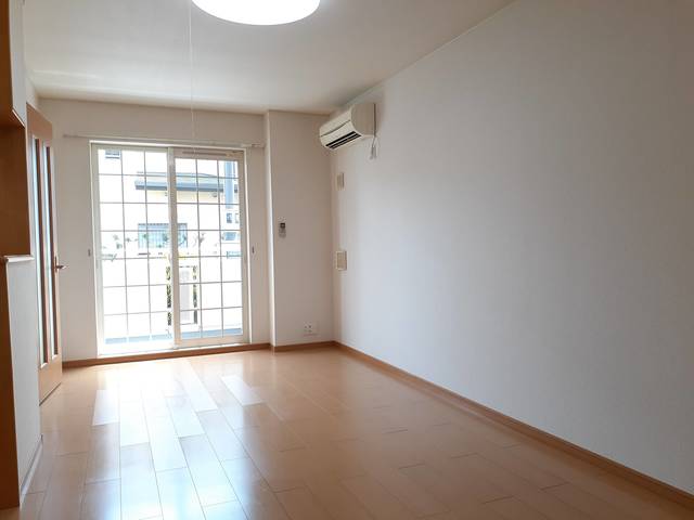 ソレアード・Ｋ リビング