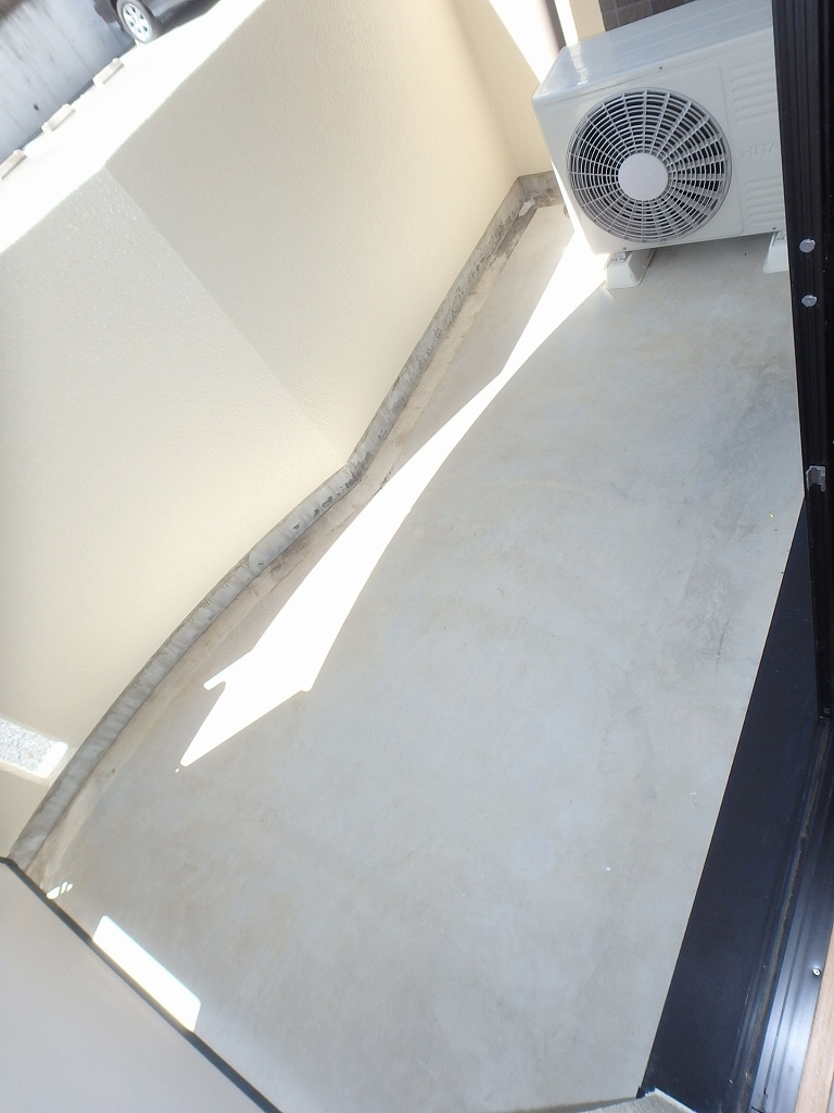 リーバ　グラジーア ベランダ