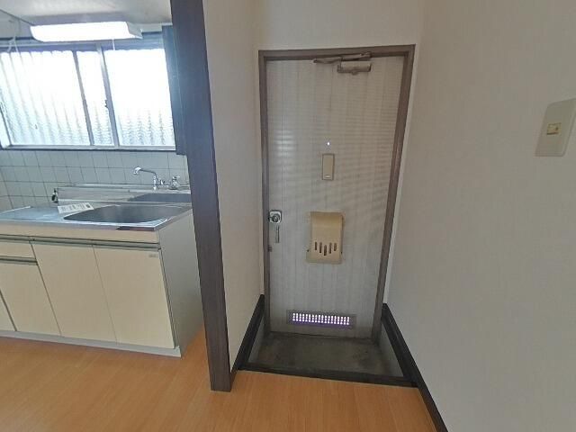 久松ハイツ 玄関