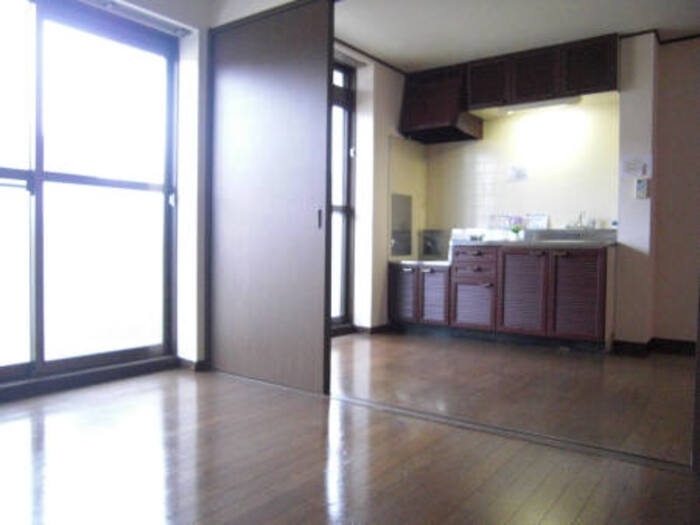 エスポワールいずみ リビング