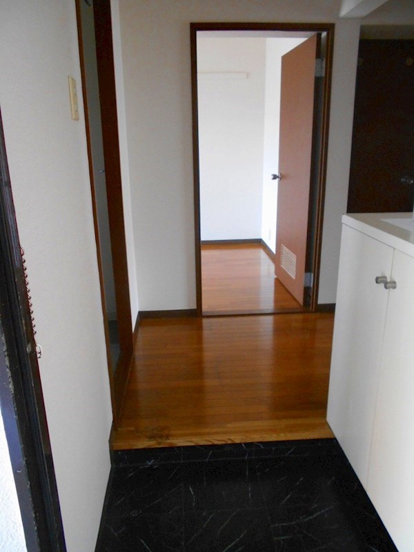 サンパレス湘南Ⅲ 玄関