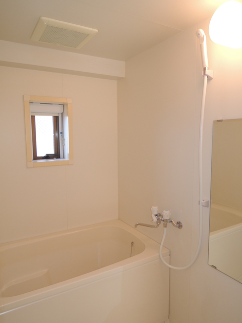 ヨコハマベルフラッツＥＡＳＴ 風呂画像