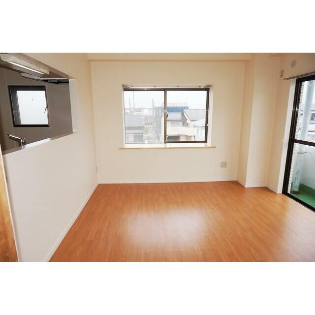 ポートテラス浦田 リビング