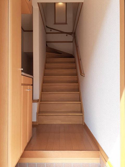 グレイスタウンＢ 玄関