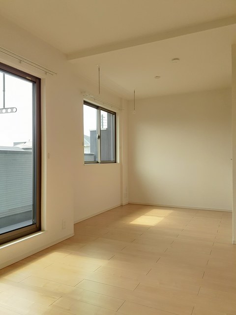 プリマヴェーラ リビング