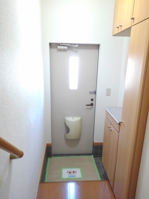 プラシード 玄関