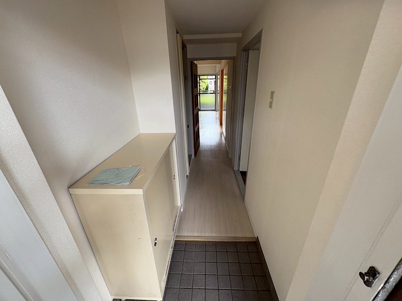 グレース奥津 玄関