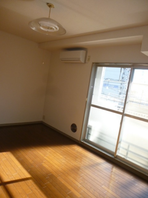 ＴＯＷＡ－ＨＯＵＳＥ リビング