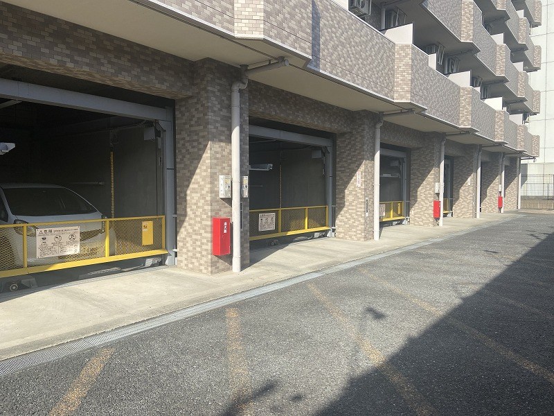 ライオンズプラザ海老名 駐車場