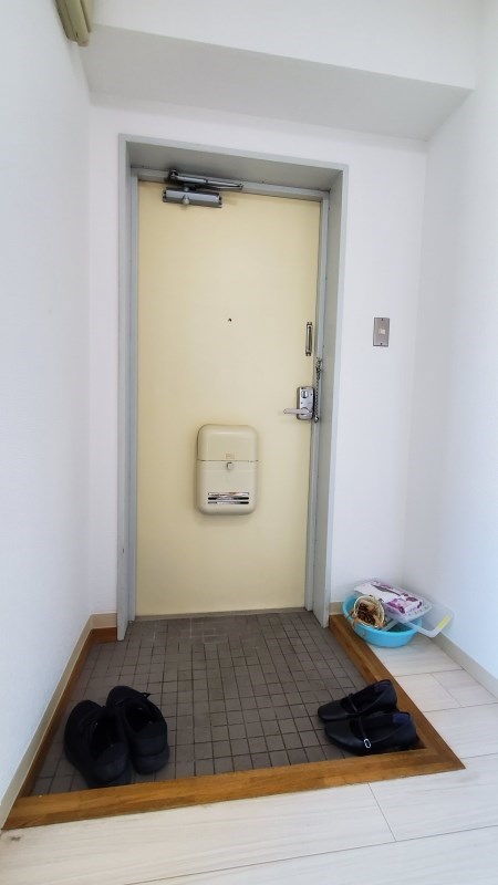 サウスフラット 玄関