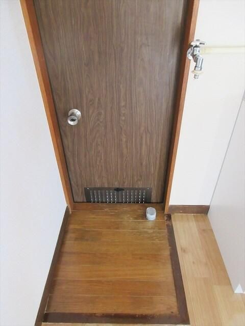 寺田縄貸家  玄関