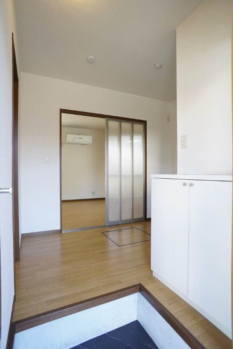 エスペランサ平塚 玄関