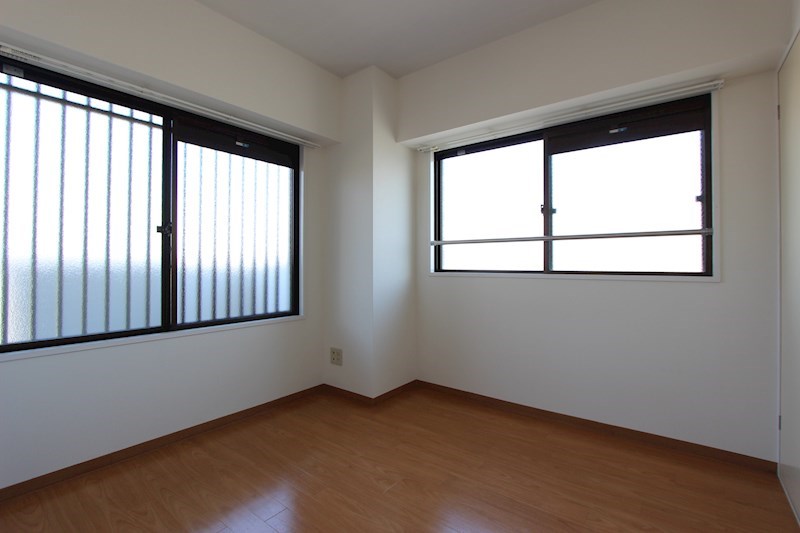 ブルースカイ平塚 ベッドルーム