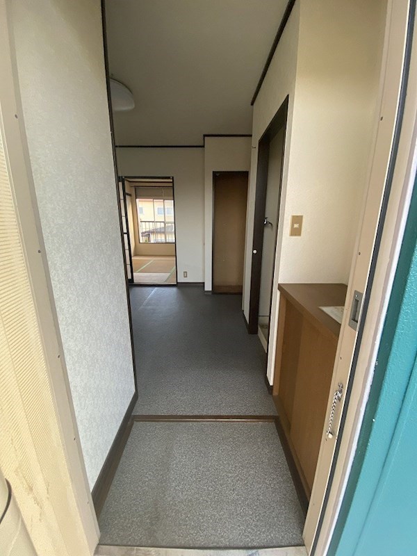 ハイム由美 玄関