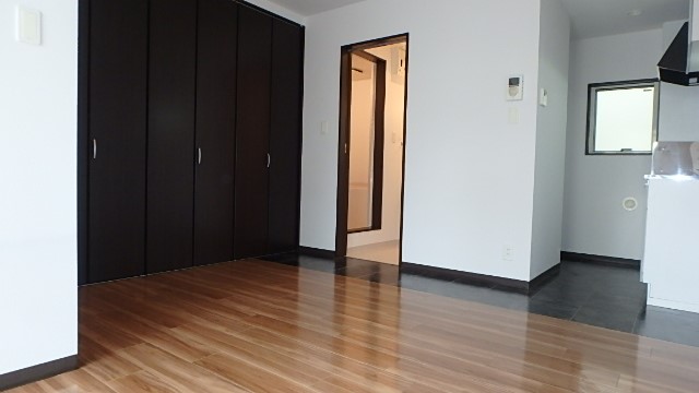 RONDⅡ番館 リビング