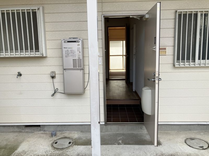 高橋コーポ 玄関