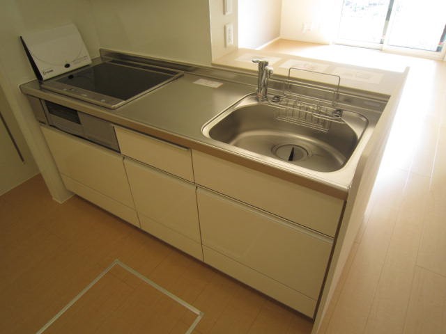 ベルグレイス湘南　Ａ キッチン