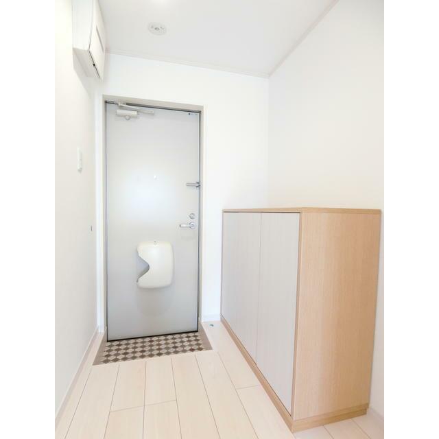 ハーミットクラブ由比ガ浜 玄関