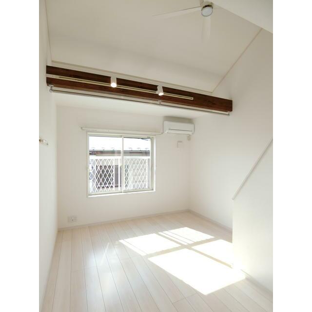 ハーミットクラブ由比ガ浜 リビング