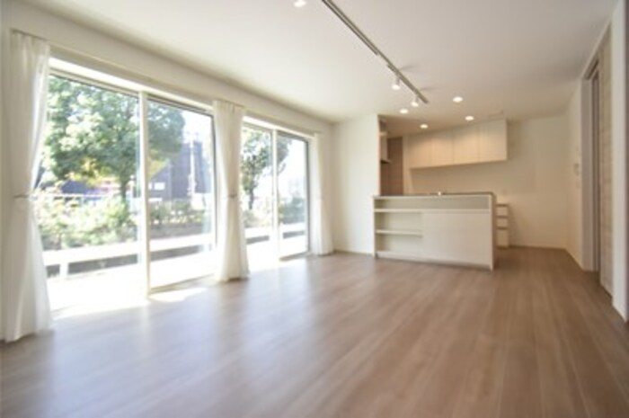 メゾン妻田　A リビング