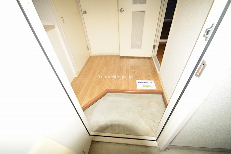 エステート三宅B 玄関