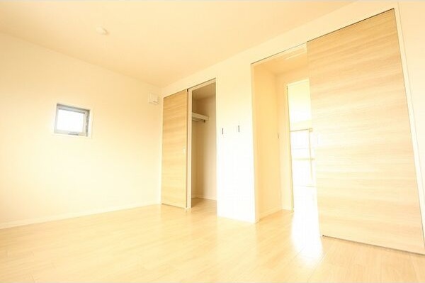 メゾン・ナンバラA ベッドルーム