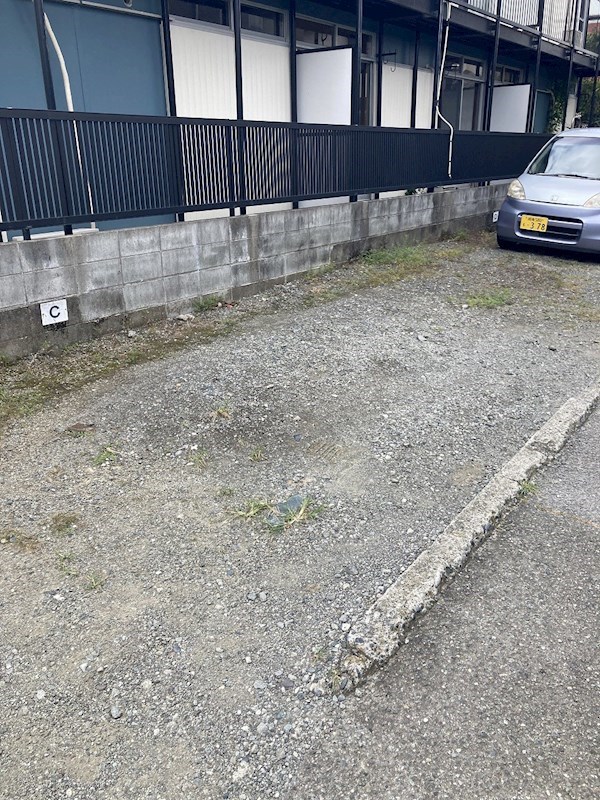 フジハイツ 駐車場