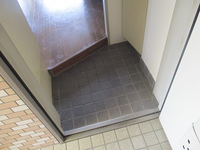 第３野本ビル 玄関