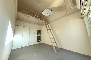 ファーストパレス リビング