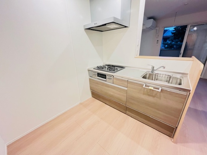 エクラン　ウルー湘南S キッチン