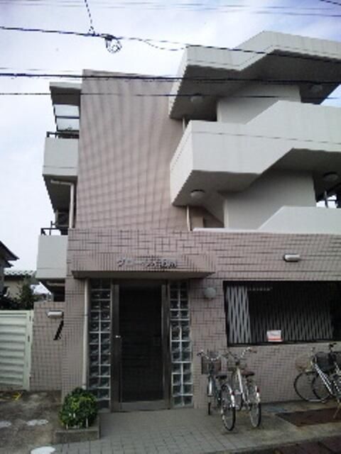 グローリィ湘南 201号室 外観